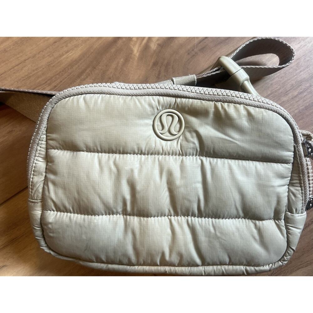 lululemon Beige Crossbody Pack Everywhere Belt Bag